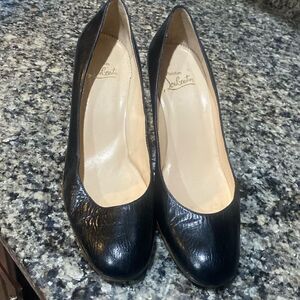 Classic Christian Louboutin Black  wood heels Pumps sz 39.5